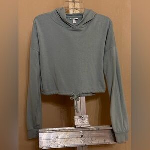 Colsie Sage Green Crop Hoodie Sz M